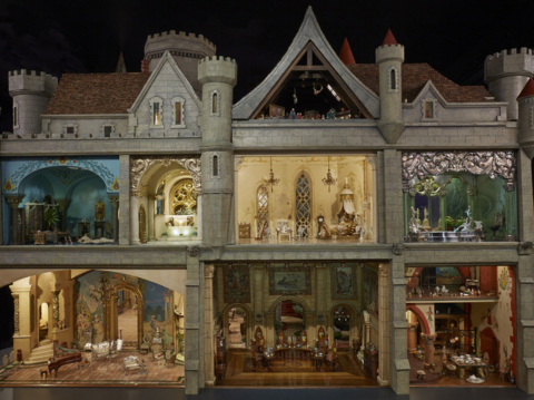 Colleen Moore's fairy castle example